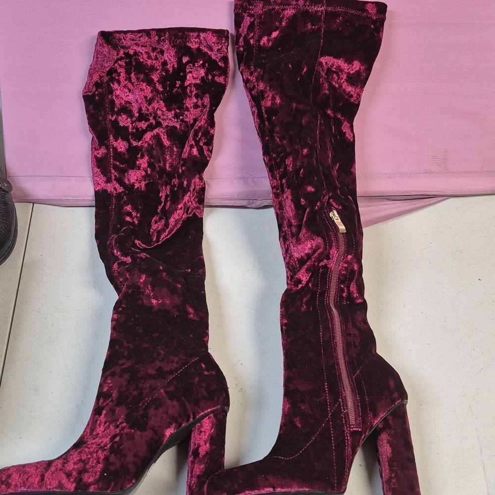 FRH Murray 5.5 Burgundy Thigh High Boot - New